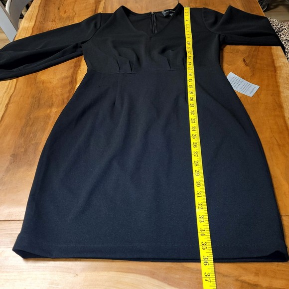 Donna Morgan Classic Black Midi Dress - Picture 2 of 6